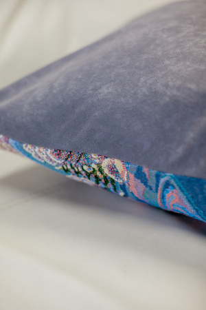 e83ec987-7bcb-42cb-92dc-e20fb034fe95